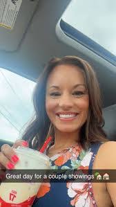 Allison Fish's Instagram, Twitter & Facebook