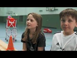Roger federer ˈrɔdʒər ˈfɛdərər (* 8. Roger Federer Kinder Schule