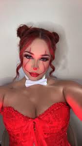 Mary Arcos (arcosmary2003)