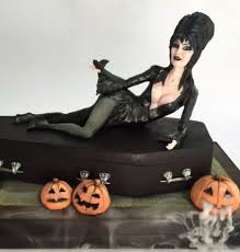 Natalie And David Sideserf S Severed Head Wedding Cakes Nice You Know You Have Found Your Partner For Life When You Both Realistic Cakes Studio Natalie
