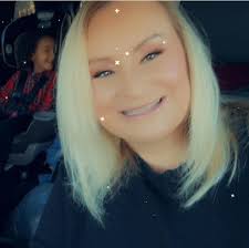 Is there a salon in Kings Mountain area hiring hairstylists or has booths  available?