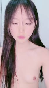❤❤纯欲系美少女，贫乳大长腿，短裙丁字裤，