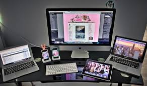 Modern Workspace Imac Macbook Pro Macbook Air Ipad Iphone Apple Imac Mac Mini Apple Products