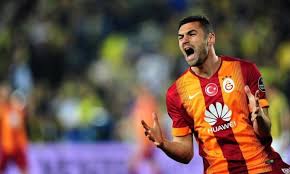 Trabzonspor'un golcü futbolcusu burak yılmaz ile ilgili ortaya bir transfer iddiası atıldı. West Ham Transfer Report Galatasaray Open To Selling Hammers Target Burak Yilmaz Talksport