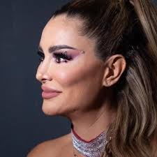 La expareja de la actriz criticó la nueva demanda que la joven sofía telch conde ha heredado la sensualida de su madre. Casi Se Lo Baja Ninel Conde Deja Nervioso A Instagram Show News