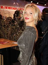 Evelyn burdecki wünscht sich fünflinge! Private Einblicke Evelyn Burdecki Zeigt Ihren Vater Auf Instagram Express De