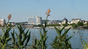 Vichy Le Lac D Allier Avec Images Vichy Lac Villa