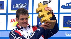 Former world champion mola pulled away from serrat seoane and mcelroy into third but too far back to challenge the leading duo. Jonny Brownlee Seals World Title Jonny Brownlee Triathlon Brownlee Brothers