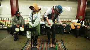 Christina Aguilera Jimmy Fallon Singen Verkleidet In New Yorker Subway Christina Aguilera Jimmy Fallon Kristina Agilera
