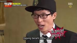 Her bölümde yarışı kazanmak için ünlü yerlerden görevleri tamamlamaları gerekiyor. 27 Ini Dia Pertarungan Terkocak Runningman Ep 249 Collectif Du Chambon