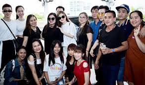 Những năm qua quả thực tôi đã báo hiếu được cho bà, để bà hưởng cuộc sống về vậy nhưng sinh lão bệnh tử không thể tránh khỏi, bà nội tôi hơn 90 tuổi rồi, từ năm ngoái sức khỏe đã giảm sút rất nhiều. HÆ°Æ¡ng Tram Pháº£i Ban Xe Ban Nha Ä'á»ƒ Chuáº©n Bá»‹ Cho Cuá»™c Sá»'ng Táº¡i Má»¹
