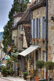Vezelay France Vezelay Is In North Central France It Is A Defendable Hill Town Famous For Vezelay Abbe Places Around The World Places To Travel Places To Go