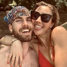 Alyssa Sinclair and Michael McCabe's Wedding Registry