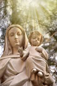 Statue Of Our Lady And Child Jesus In ...