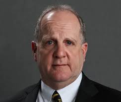 College Football: Iowa's Phil Parker, architect of Hawkeye's dominant  defense, named Broyles Award semifinalist