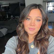 Amazon.com: Weleda 嬰兒敏感護理面霜,1.7 液量盎司(約50ml) 富含植物成份保濕霜含白麥芽、三色堇和甜杏仁油: 嬰兒