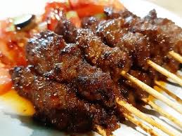 ˈrɛisttaːfəl ()), a dutch word that literally translates to rice table, is an indonesian elaborate meal adapted by the dutch following the hidang presentation of nasi padang from the padang region of west sumatra. Resep Lezat Aneka Bumbu Sate Kambing Khas Idul Adha Tagar Id Line Today
