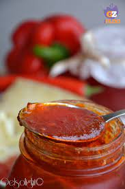 La salsa di peperoni conferisce, infatti, un colore rosso vivo all'impasto delle carni, oltre che un sapore inconfondibile! Confettura Di Peperoni Rossi E Peperoncini Piccanti