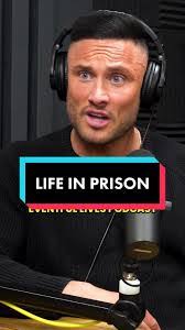 Toby Gray's Instagram, Twitter & Facebook