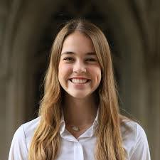 Deborah Reisinger's Instagram, Twitter & Facebook