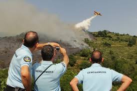 Incendies dans l'Aude: Pyromane Arrêté près des Éoliennes! - Imagen principal del artículo