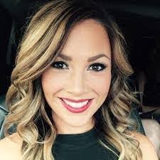 Courtney Arias's Instagram, Twitter & Facebook