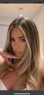 Emma Calhoun (emmaec2003)