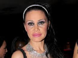 Djamila Rowe: Ihre total kaputte Kindheit