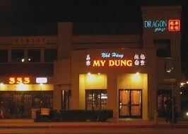 Restaurants To Avoid Restaurant Names Funny Chinese Funny Signs