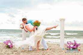 Vow Renewal In Myrtle Beach South Carolina Www Myzticphotos Com Coastalweddingsandevents Vowrene Wedding Renewal Vows Vow Renewal Beach Wedding Vows Renewal