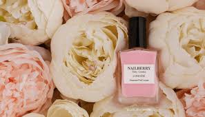 Fiori peonie rose immagini, download di sfondi 39 foto. Neu Im Shop Nailberry Peonies Collection Kosmetik News Blog Belladonna Naturkosmetik