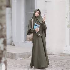 Hijab stylist byab, shah alam, malaysia. 8 Fashion Hijab Syar I Santun Sopan Ala Selebgram Hijab Buat Hangout Semua Halaman Cewekbanget