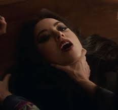 Rae Bartlett (Ohlookimgay)