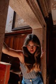 Interview with Isabela Merced: When Music is the Solution – The Italian Rêve