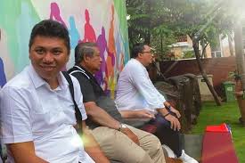 Demokrat ingatkan kpk bahwa harun masiku masih buron, dan belum diketahui keberadaannya sampai sekarang. Demokrat Desak Kpk Tetapkan Status Dpo Harun Masiku