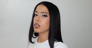 Dive into ilham's House-infused Song "make the room look twice"