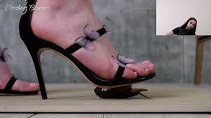 一只marina粉 on X: crush fetish crushfetish crush softcrush crawdadcrush  t.coUug7G25oFj  X