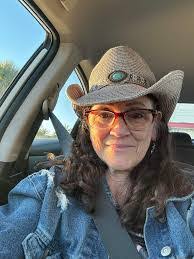 Brandi Kush's Instagram, Twitter & Facebook