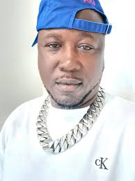 This page is indebted to some of our national stars, and one such person is  Ambassador Kaolastkingdenero. This is because of the love he has shown us.  We never knew the hip-hop