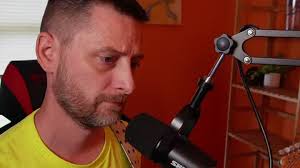 Alberto Valverde (@albertocaval) er Í BEINNI