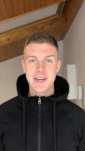 Leona Malone's Instagram, Twitter & Facebook