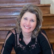 Lucila Pena's Instagram, Twitter & Facebook