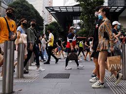 Singapore's surprising new plan to 'live with covid' revealed. Cafes Shops Reopen As Singapore Eases Covid 19 Curbs News Photos Gulf News