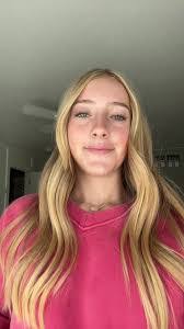 Alexis Moriarty's Instagram, Twitter & Facebook