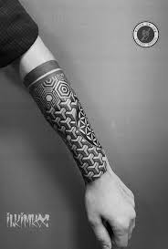 Geometric Tattoo Sleeve Geometric Tattoo In 2020 Geometrisches Tattoo Geometrische Tattoos Geometrische Tatowierungen