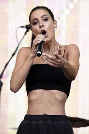 Mit dem lied satellite gewann sie den eurovision song contest 2010 und errang damit den zweiten sieg für deutschland bei diesem wettbewerb. Extrem Schlanke Stars Size Zero Dunn Dunner Am Dunnsten Gala De