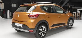 Maybe you would like to learn more about one of these? La Nouvelle Dacia Sandero Stepway Face Au Dacia Duster L Automobile Magazine