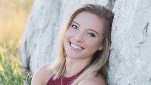 Maddie Maloney's Instagram, Twitter & Facebook