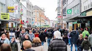Aus wikimedia commons, dem freien medienarchiv. Ausnahmezustand In Der Innenstadt Zufriedene Handler Beim Verkaufsoffenen Sonntag In Osnabruck