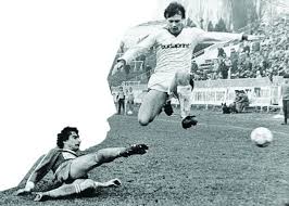 György bognár (born 5 november 1961) is a retired hungarian football player.1. Meccsek Amik Megvaltoztattak Az Eletemet Bognar Gyorgy Fourfourtwo Hu